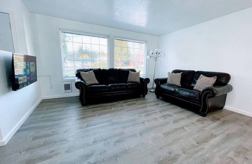 Forks House | The Sitka Spruce House