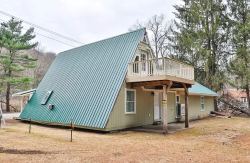 Rock Hill House | The Ski Shopnn