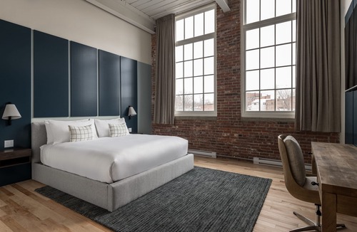 Skowhegan Hotel | The Skowhegan By Kasa