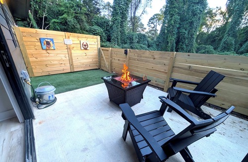 Southeast Raleigh Apartment | The Skulltimate Stay - Fire Pit & EV Charger!
