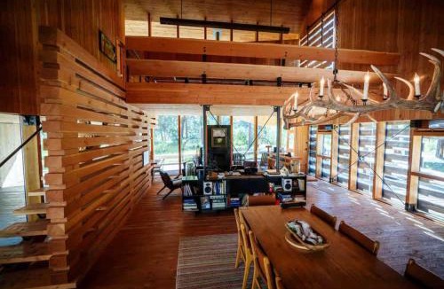 Darby House | The Skwala Lodge