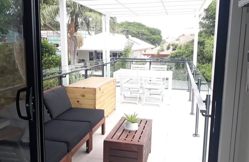 Wynnum Apartment | The Sky House by the bay
