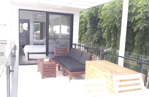 Wynnum Apartment | The Sky House by the bay