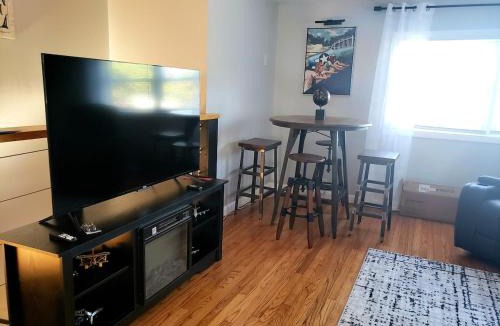 Brunswick Apartment | The Sky Lounge-Brunswick
