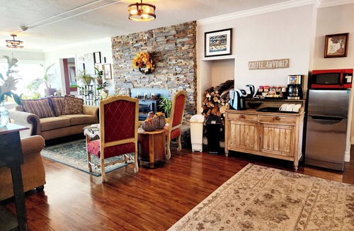 Skyforest Bed & Breakfast | The Sky View Inn