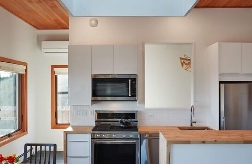 Grand Marais House | The SkyHouse- Life as Art- Sauna Available