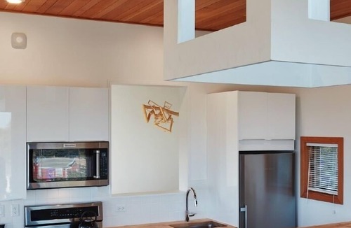 Grand Marais House | The SkyHouse- Life as Art- Sauna Available