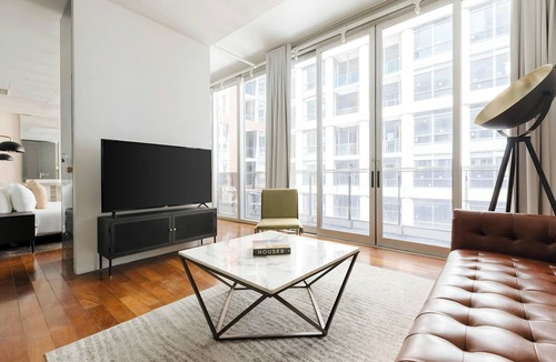Fashion District Apartment | The Slate Hotel Downtown, Sonder by Marriott Bonvoy