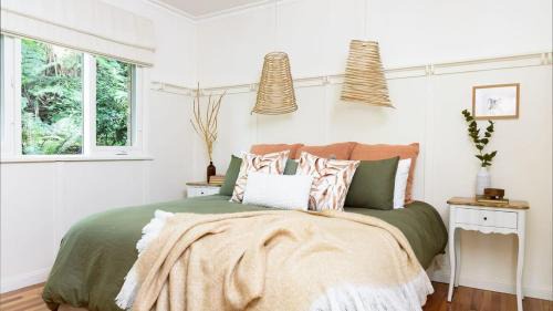 Mount Toolebewong Villa | The Slate House