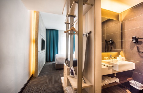 Kampung Padang Matsirat Hotel | The Smith House