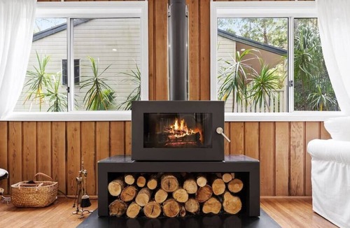 Smiths Lake Ski Chalet | The Smiths Lake Chalet