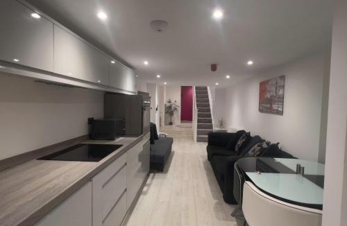 Royal Tunbridge Wells Apartment | The Snap Pad Boutique Apartment