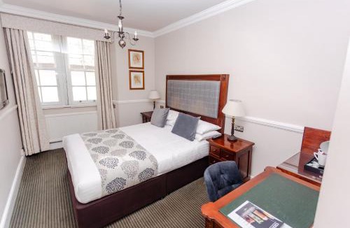 Tetbury Hotel | The Snooty Fox