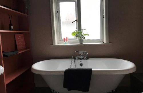 Martin Apartment | The Snug