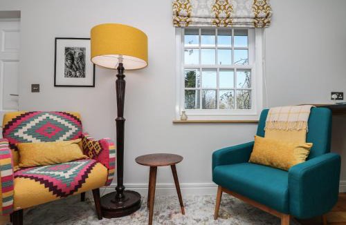 Grampound House | The Snug