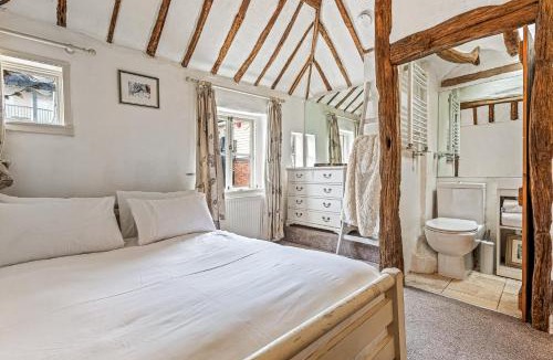 Henley-on-Thames House | The Snug
