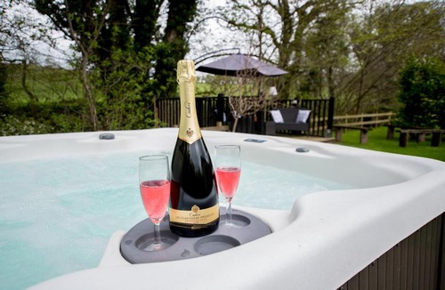 Carlisle House | The Snug