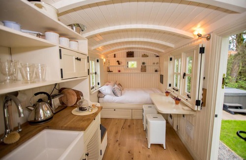 Carlisle House | The Snug