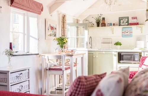 Penwithick Cottage | The Snug