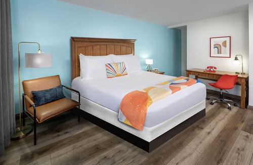 Sherman Oaks Hotel | The Sojourn Los Angeles - Sherman Oaks