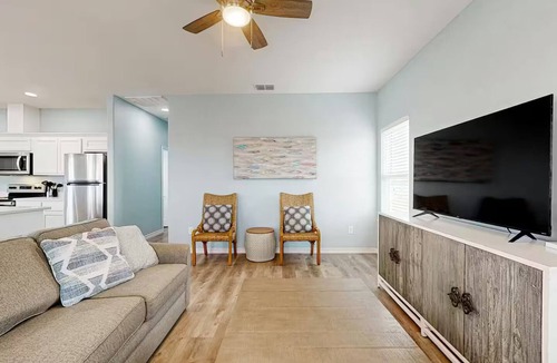 Aransas Pass House | The Sol & Mar Retreat, two neighboring homes in Aransas Pass perfect for large groups! Enjoy 6 bedrooms, 4 baths, 2 king beds, 8 queen beds, spacious yards, covered outdoor areas, and boat parking near beaches, fishing, and coastal attractions.