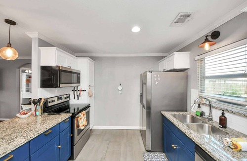 Foster Place House | The Soluna Cottage Su
