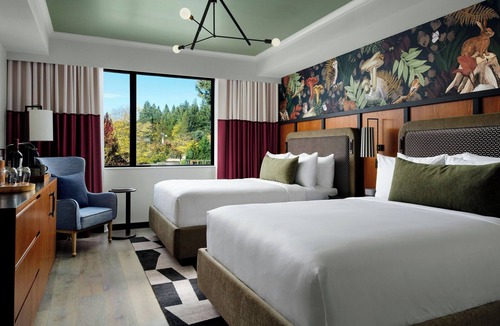 Redmond Hotel | The Somm Hotel & Spa, Autograph Collection