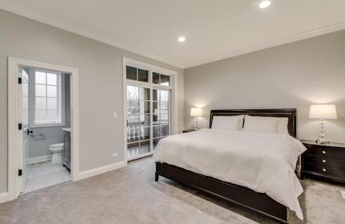 Old Town Bed & Breakfast | The Sono Chicago