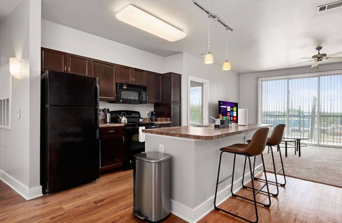 Arsenal Apartment | The Sophia: Riverwalk Loft