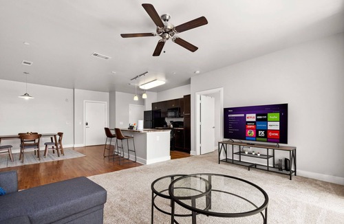 Arsenal Apartment | The Sophia: Riverwalk Loft