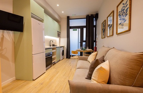 Jesus Apartment | The Sorolla Apartment I by Florit Flats