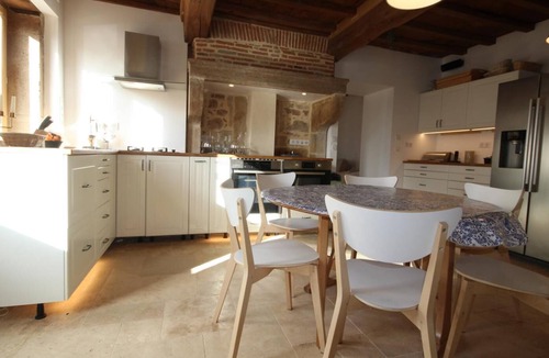 Chatenay House | The Source - CHATENAY