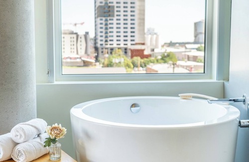 River North Art District Hotel | The Source Hotel