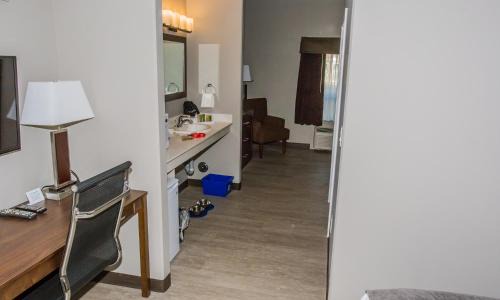 Souris Hotel | The Souris Hotel