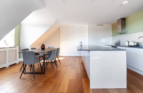 Frognal and Fitzjohns Apartment | The South Hampstead Collection