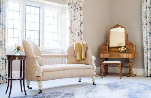 Winterbourne Stoke Apartment | The South Wing