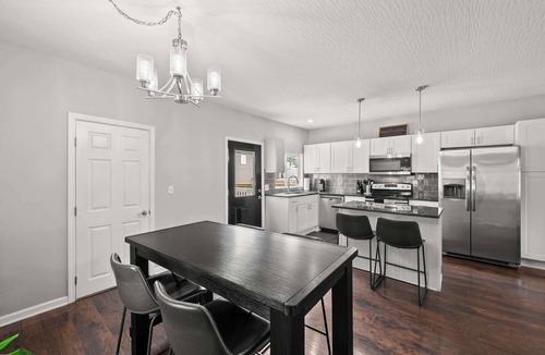 Columbus House | The Southern Nook - For 8