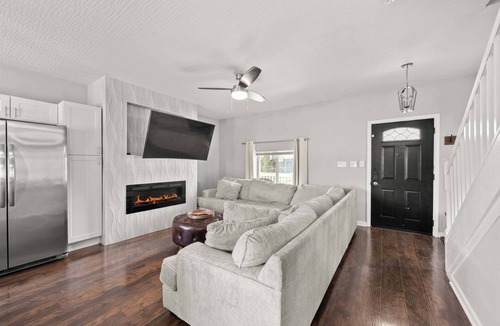 Columbus House | The Southern Nook - For 8