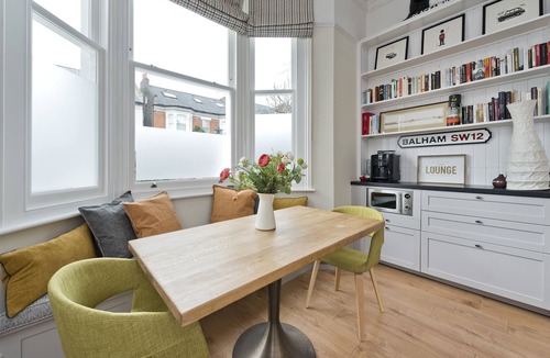 Nightingale Apartment | The Southern Scenester, by Veeve