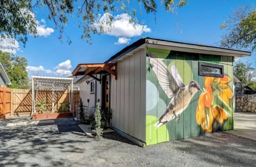 Downtown San Antonio House | The Southtown Hummingbird Haus