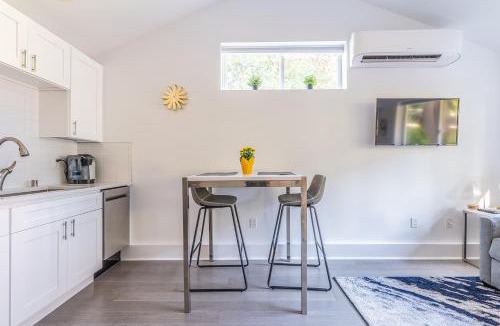 Greenwood House | The Spa Experience at Cute as a Button!