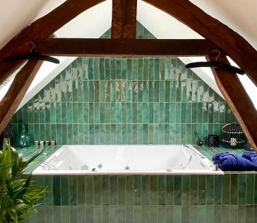 Saint-Maurice Apartment | The SPA - Voyage des sens