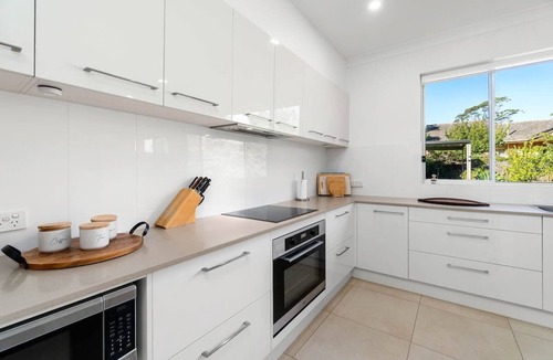 Linden Park House | The Spacious & Elegant Vacation Haven - Glenside