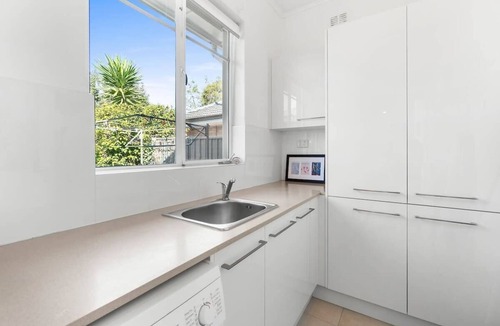 Linden Park House | The Spacious & Elegant Vacation Haven - Glenside