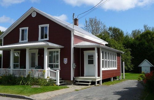 Baie-St-Paul House | The spacious Maison Clarence