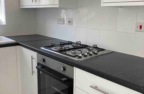 Stratford House | The Spacious Stay Stratford