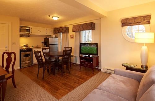 Ogunquit Hotel | The Sparhawk Oceanfront Resort