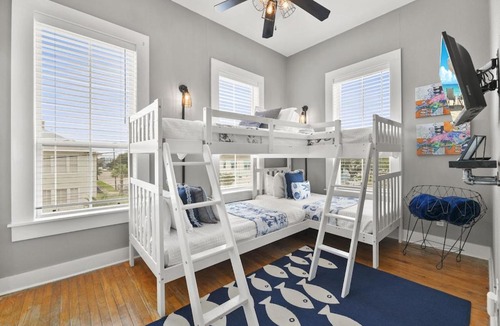 San Jacinto Apartment | The Sparkled Seahorse