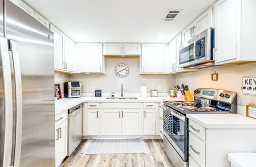 Pensacola Heights House | The Speakeasy on Chicago!n