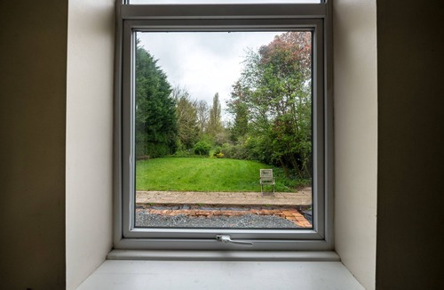 Worcester House | The Spetchley- 5 Bedroom, 10 Guests , Private Parking